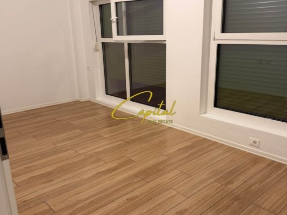 APARTAMENT ME QIRA 2+1 ALI DEMI 40.000 LEKE