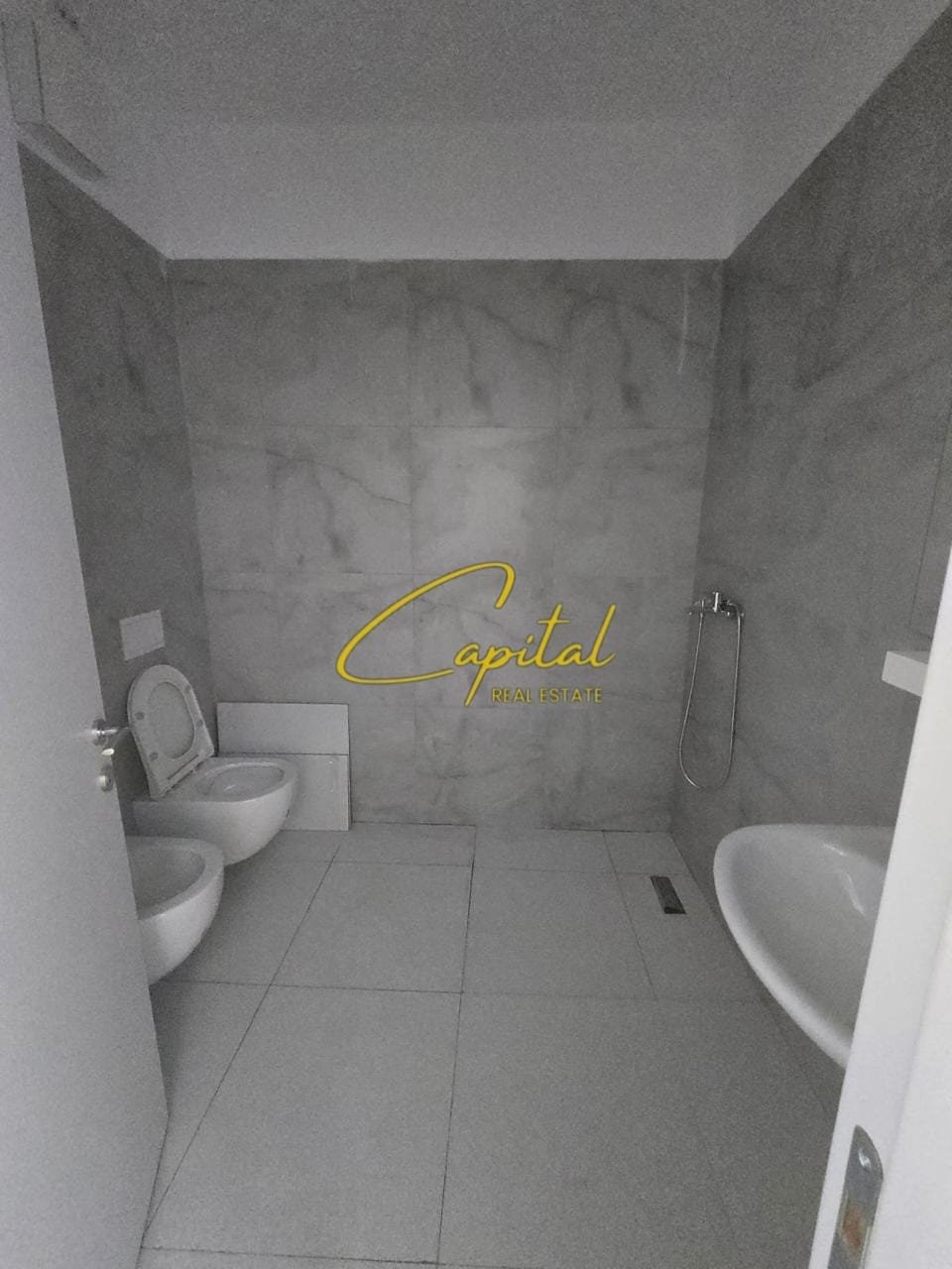 WhatsApp Image 2026-10-05 at 15.52.44 APARTAMENT ME QIRA 1+1 UNIVERS CITY 45.000 LEKE