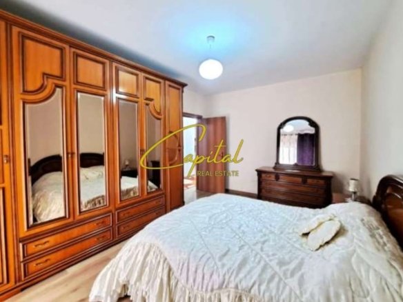 APARTAMENT ME QIRA 2+1 RRUGA E KAVAJES 75.000 LEKE