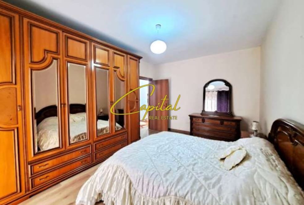 APARTAMENT ME QIRA 2+1 RRUGA E KAVAJES 75.000 LEKE