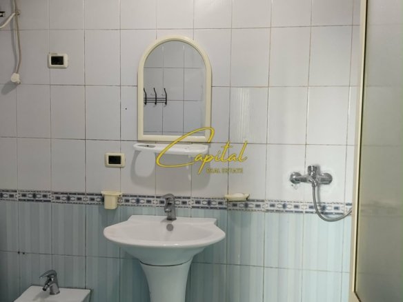 APARTAMENT ME QIRA 1+1 RRUGA E KAVAJES 60.000 LEKE