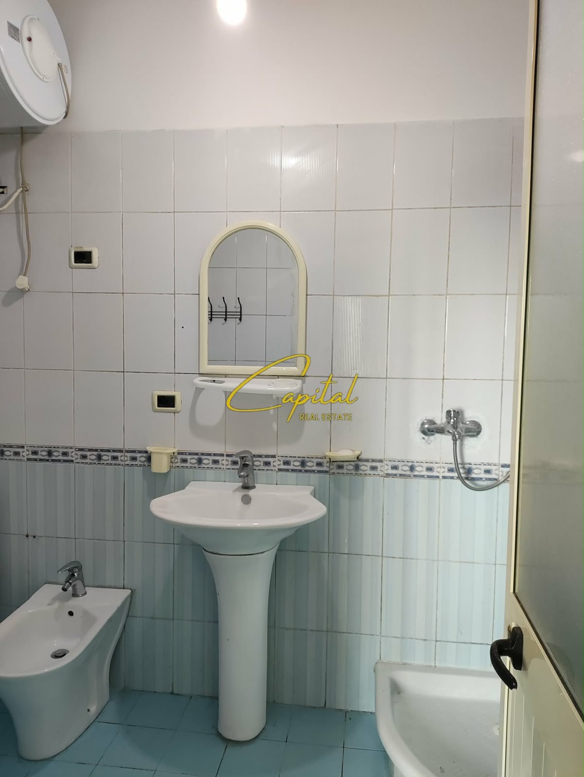APARTAMENT ME QIRA 1+1 RRUGA E KAVAJES 60.000 LEKE