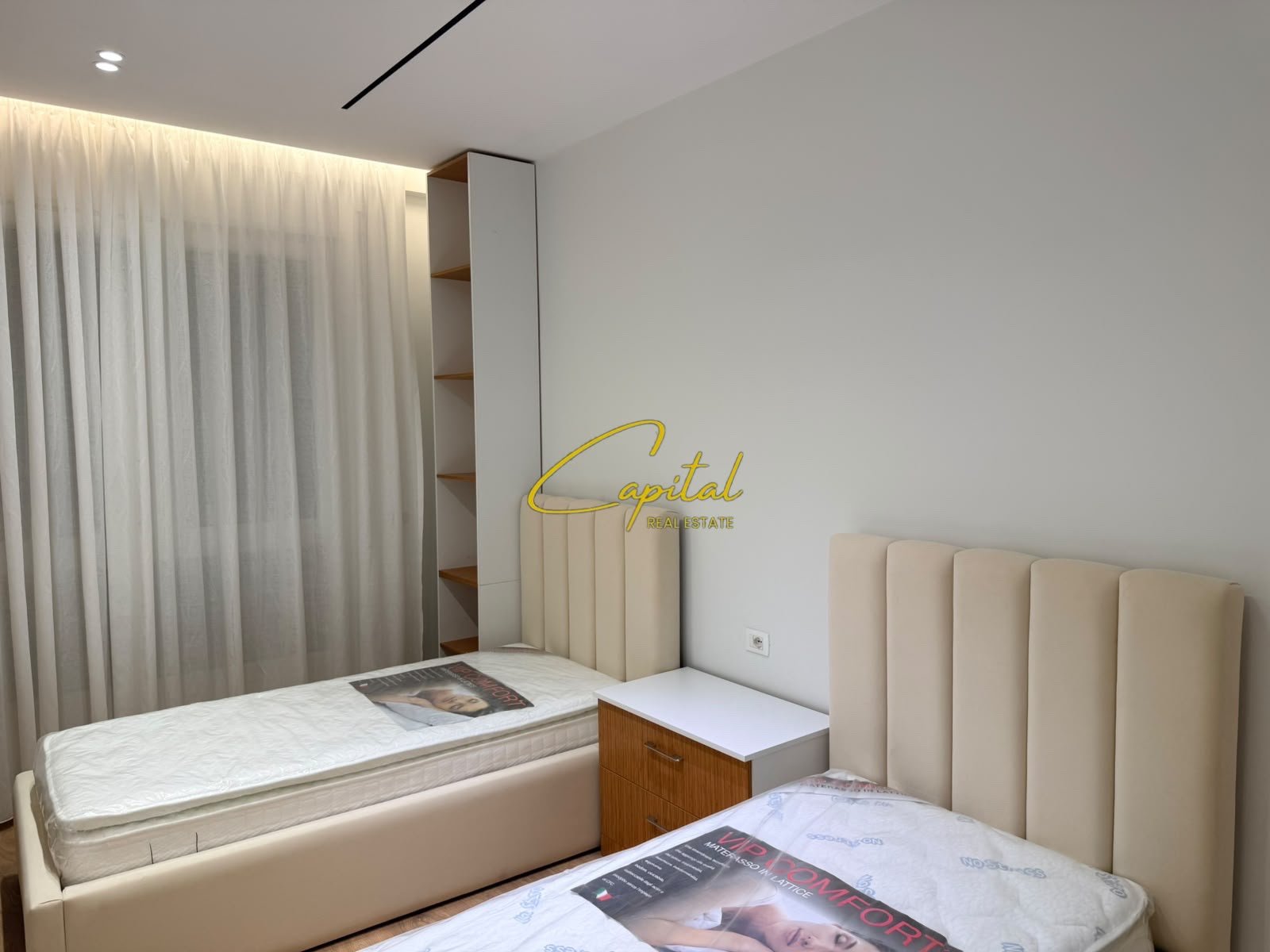 APARTAMENT ME QIRA 2+1+2+PARKIM 5 MAJ 80.000 LEKE