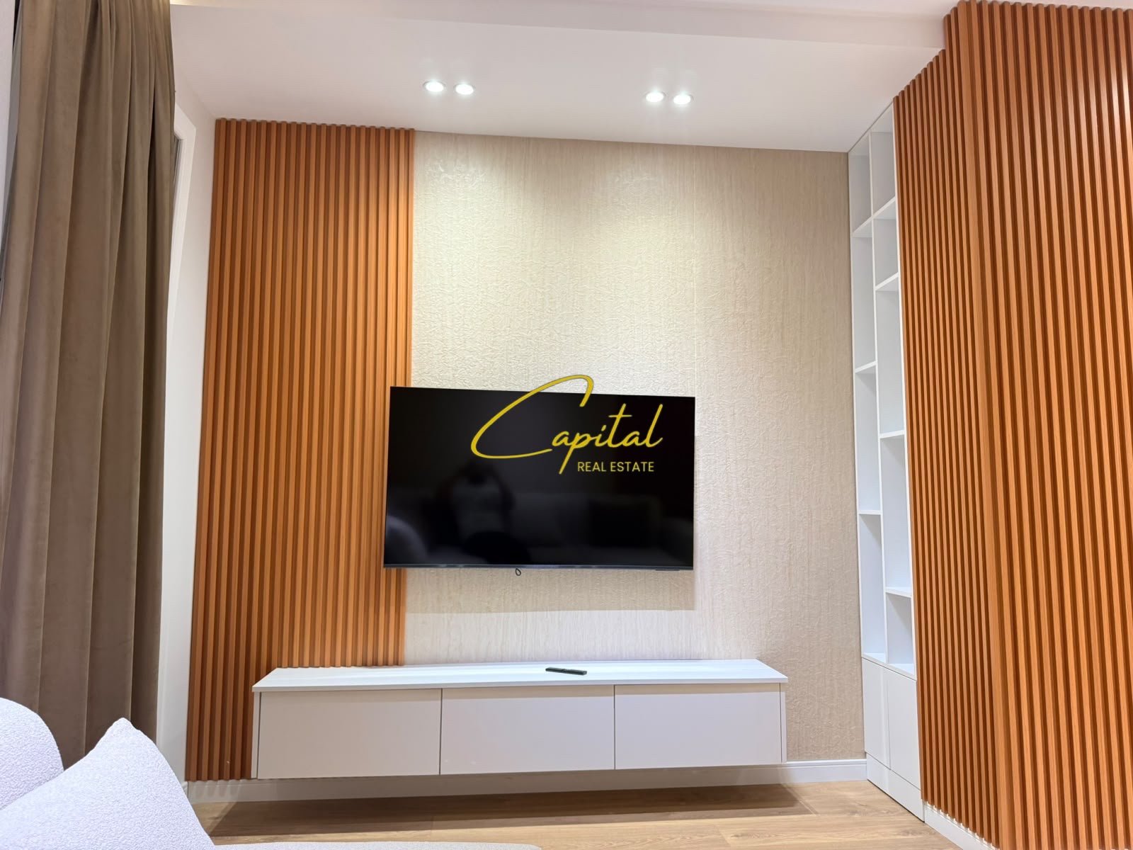 APARTAMENT ME QIRA 2+1+2+PARKIM 5 MAJ 80.000 LEKE