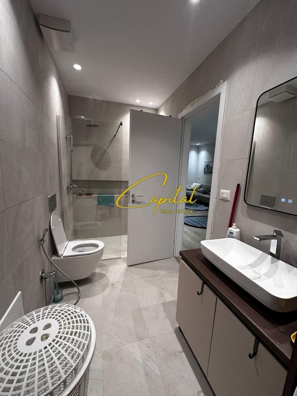 APARTAMENT ME QIRA 2+1 KOMPLEKSI AURA 80.000 LEKE