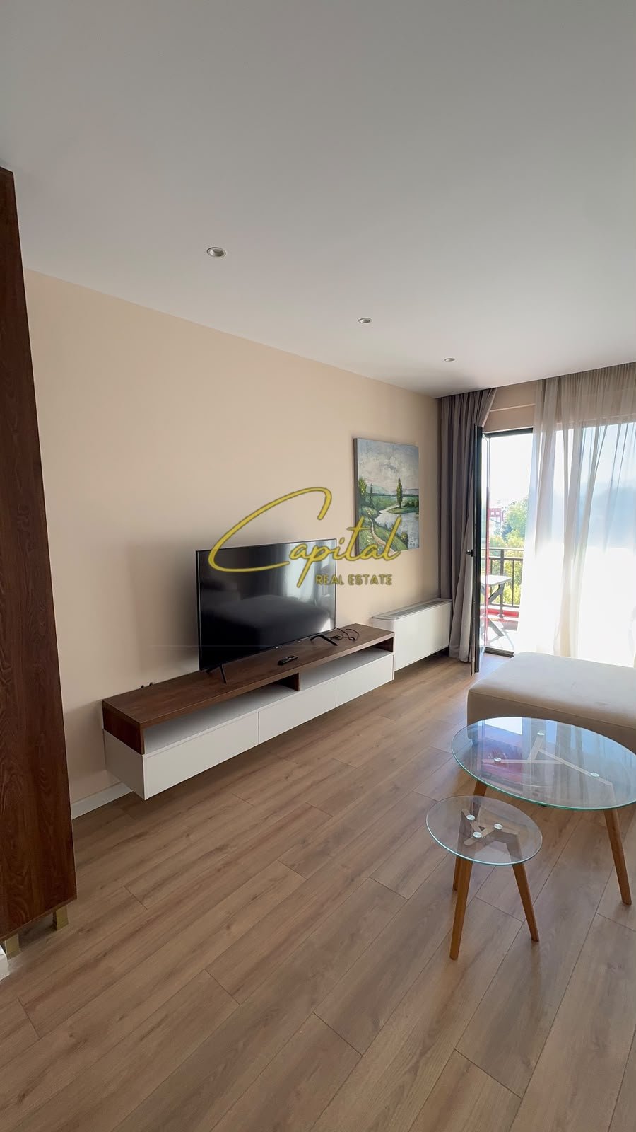 WhatsApp Image 2026-10-07 at 11.32.23 AM APARTAMENT ME QIRA 2+1 KOMPLEKSI FARMACIA 10 80.000 LEKE