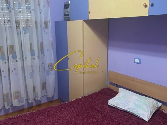 APARTAMENT ME QIRA 3+1 OXHAKU 55.000 LEKE