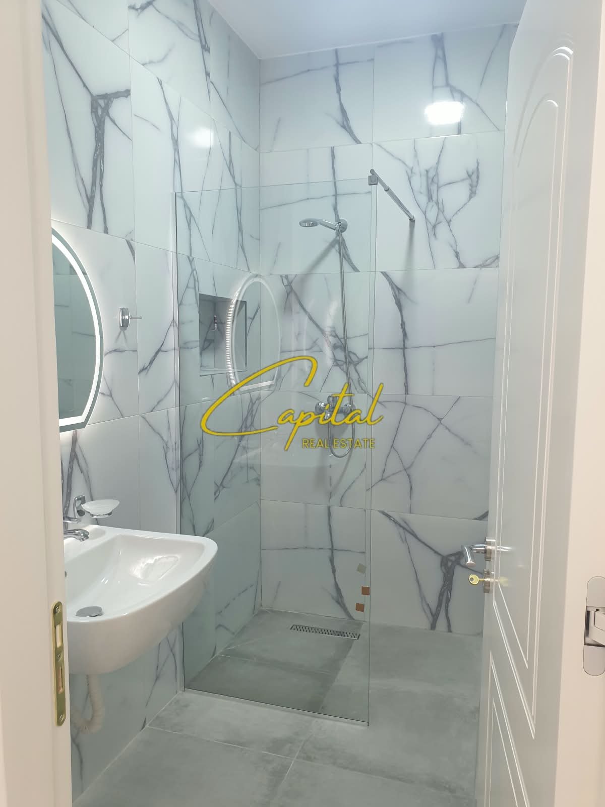 APARTAMENT ME QIRA 2+1+2 5 MAJI 60.000 LEKE