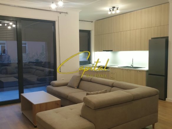 APARTAMENT ME QIRA 2+1+2 5 MAJI 65.000 LEKE