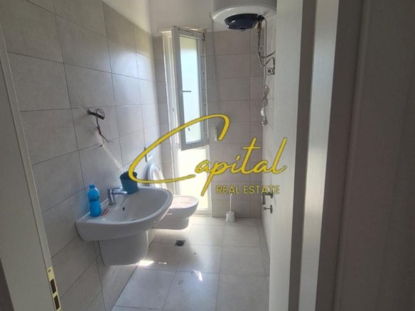 AMBIENT BIZNESI ME QIRA 125 M2 UNIVERS CITY 75.000 LEKE