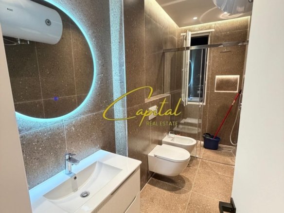 SHITET APARTAMENT 2+1 BRRYLI 18.300.000 LEKE