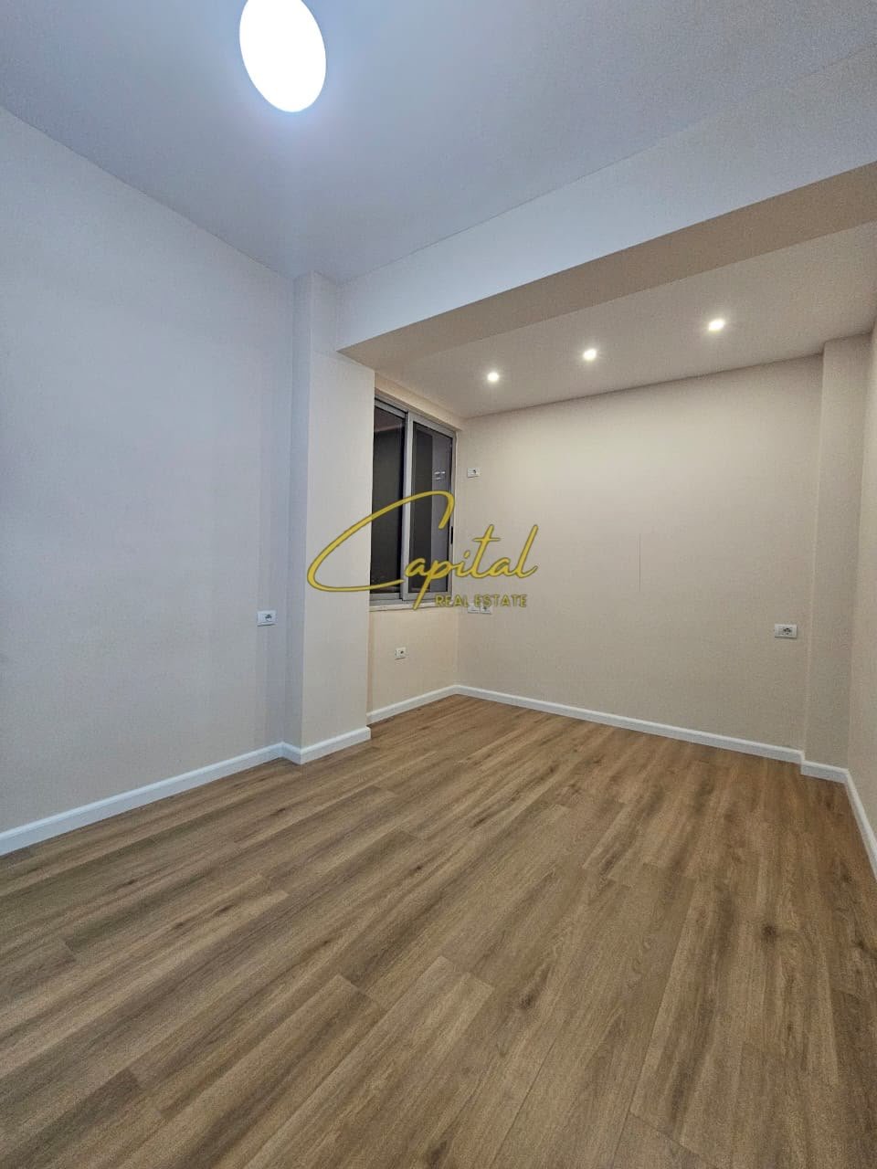 SHITET APARTAMENT 1+1 RRUGA E KAVAJES 163.000 EURO