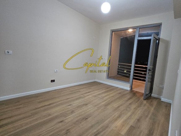 SHITET APARTAMENT 1+1 RRUGA E KAVAJES 163.000 EURO