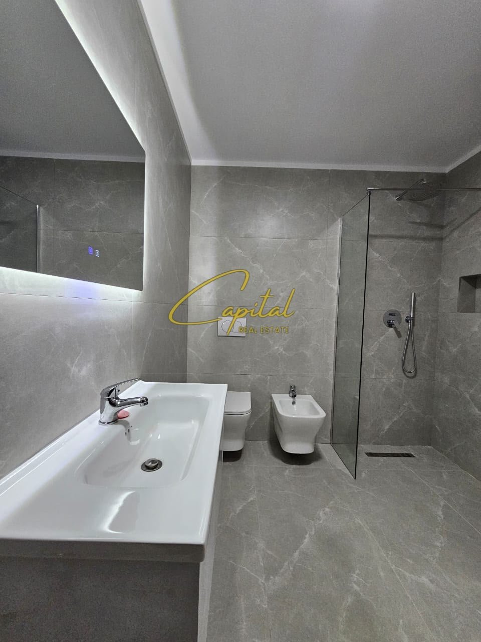 WhatsApp Image 2026-10-10 at 10.27.28 AM SHITET APARTAMENT 1+1 RRUGA E KAVAJES 170.000 EURO