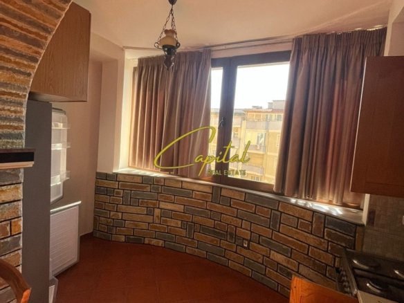 APARTAMENT ME QIRA 3+1+2 KOMUNA E PARISIT 80.000 LEKE