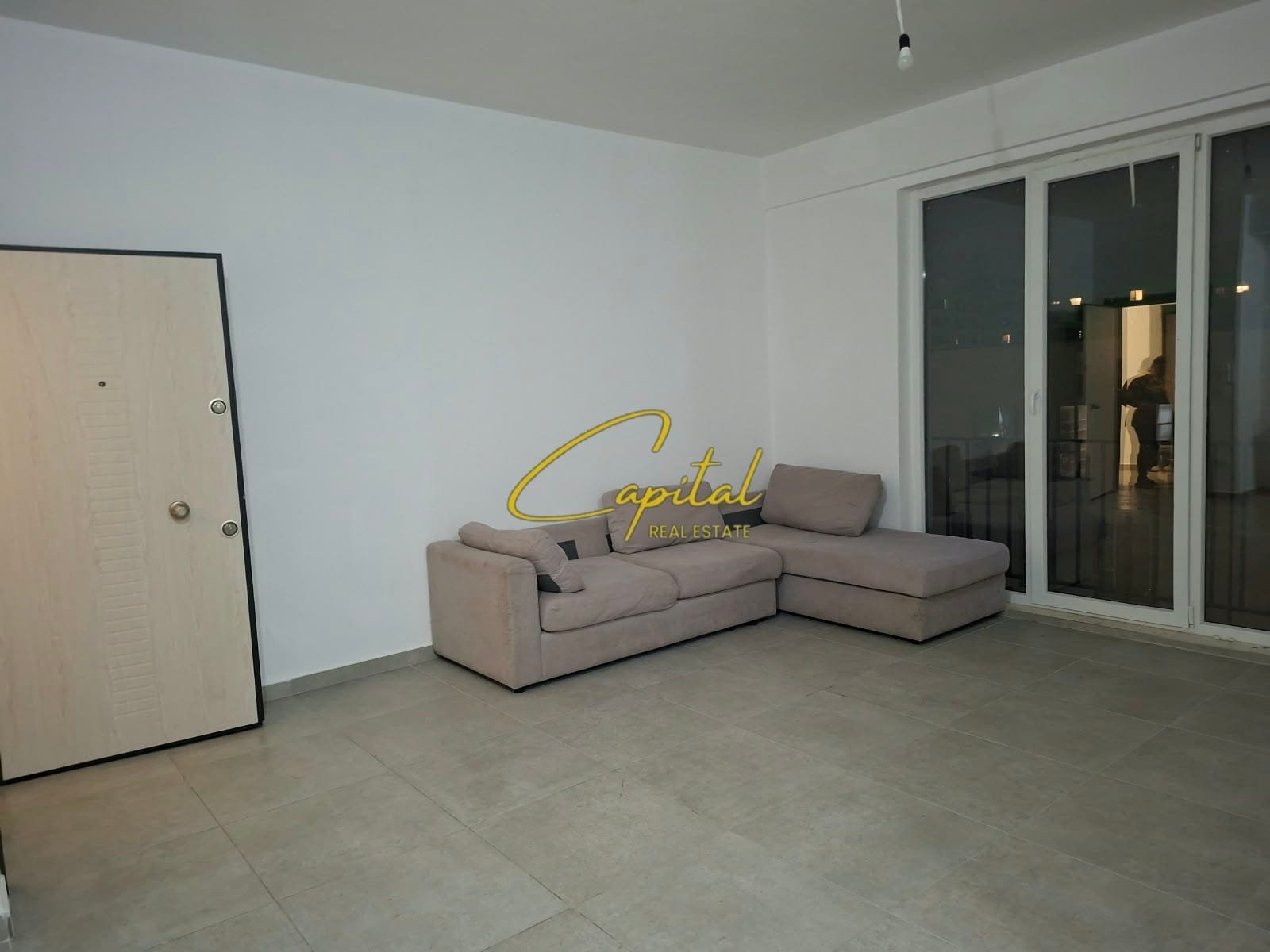 APARTAMENT ME QIRA 2+1 5 MAJI 45.000 LEKE