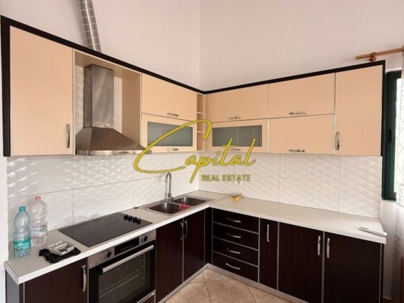 APARTAMENT ME QIRA 2+1+2 KOMUNA E PARISIT 600 EURO