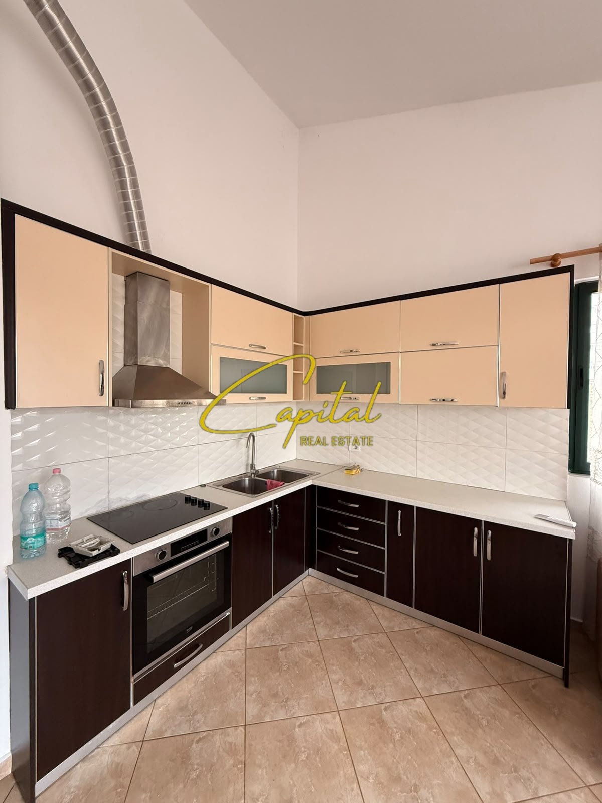 APARTAMENT ME QIRA 2+1+2 KOMUNA E PARISIT 600 EURO