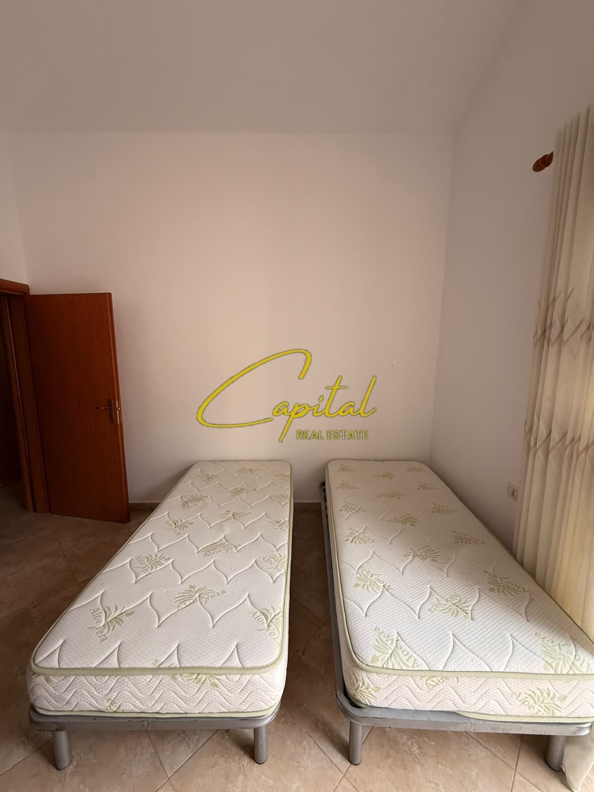 APARTAMENT ME QIRA 2+1+2 KOMUNA E PARISIT 600 EURO