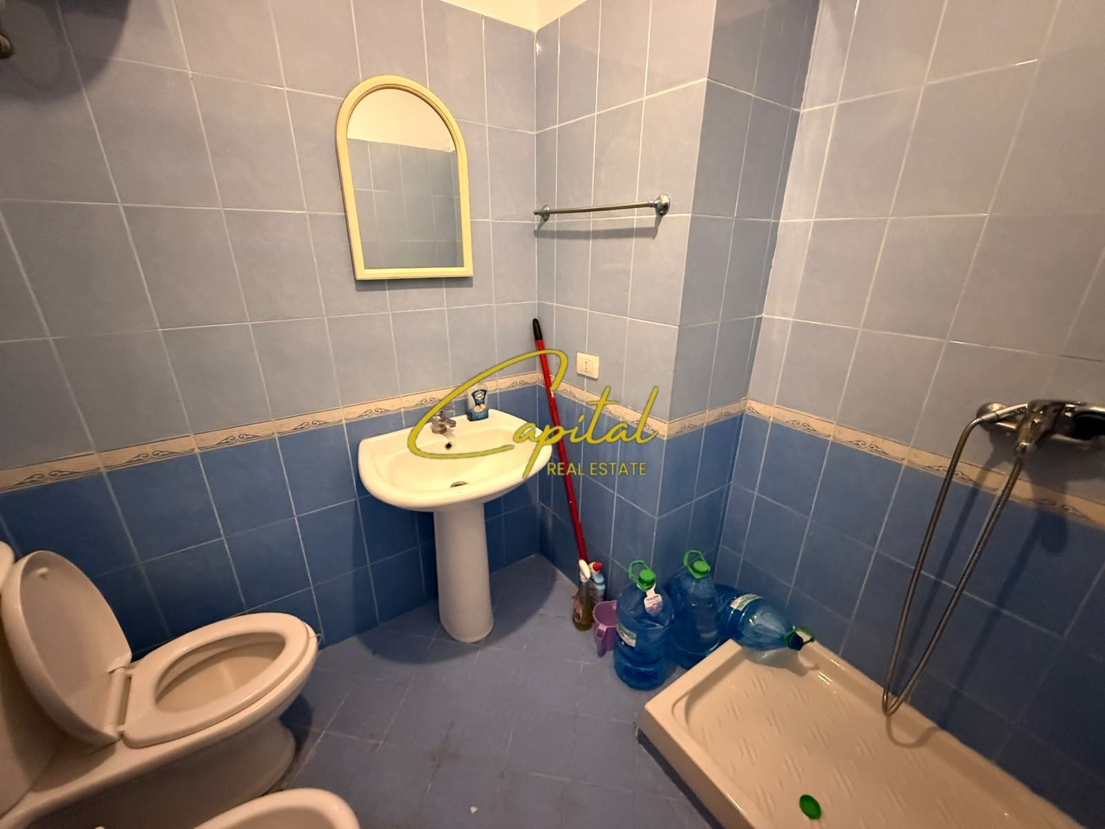 APARTAMENT ME QIRA 2+1+2 KOMUNA E PARISIT 600 EURO