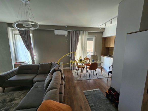 APARTAMENT ME QIRA 1+1 BULEVARDI I RI 70.000 LEKE