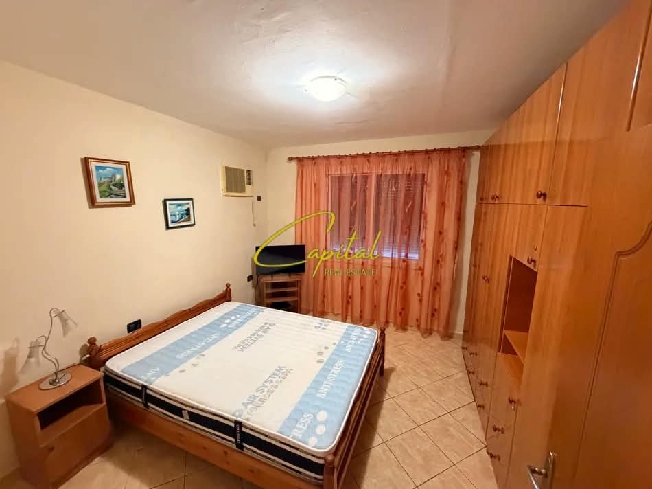 APARTAMENT ME QIRA 2+1 OXHAKU 50.000 LEKE