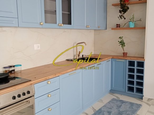 APARTAMENT ME QIRA 2+1 KOMBINAT 50.000 LEKE