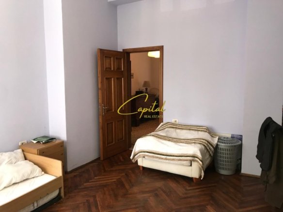 APARTAMENT ME QIRA 3+1 RRUGA E DIBRES 85.000 LEKE