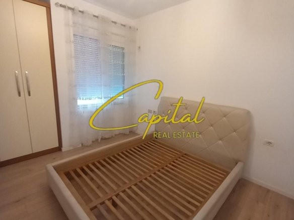 APARTAMENT ME QIRA 2+1+2 YZBERISHT 55.000 LEKE