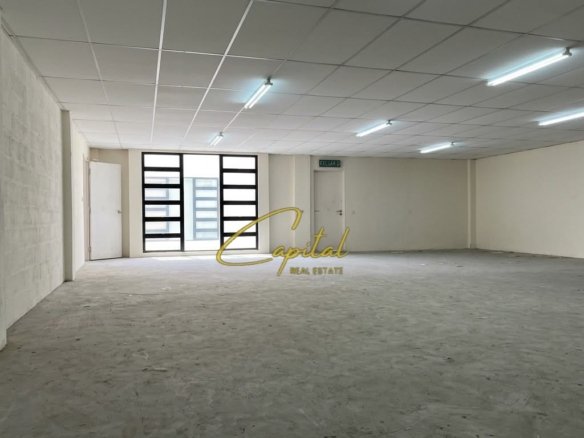 DYQAN ME QIRA 100 M2 RRUGA MINE PEZA 150.000 LEKE