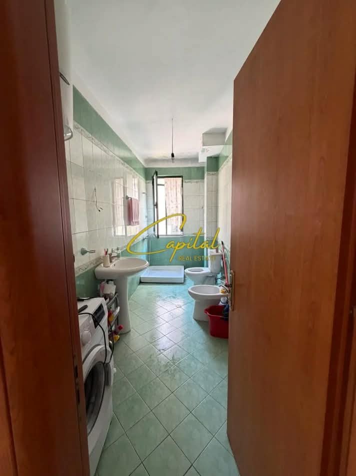 APARTAMENT ME QIRA 1+1 YZBERISHT 40.000 LEKE