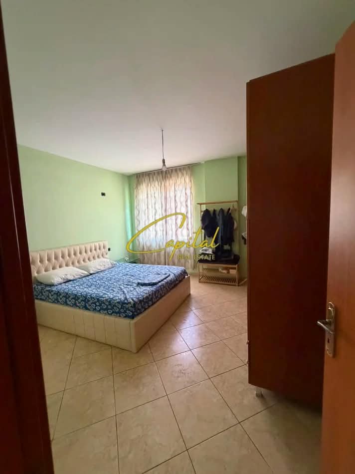 APARTAMENT ME QIRA 1+1 YZBERISHT 40.000 LEKE