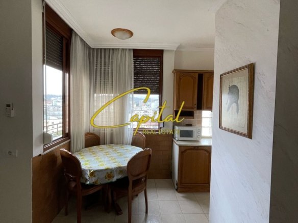 APARTAMENT ME QIRA 2+1 ISH TREGU ELEKTIRK 50.000 LEKE