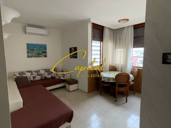 APARTAMENT ME QIRA 2+1 ISH TREGU ELEKTIRK 50.000 LEKE