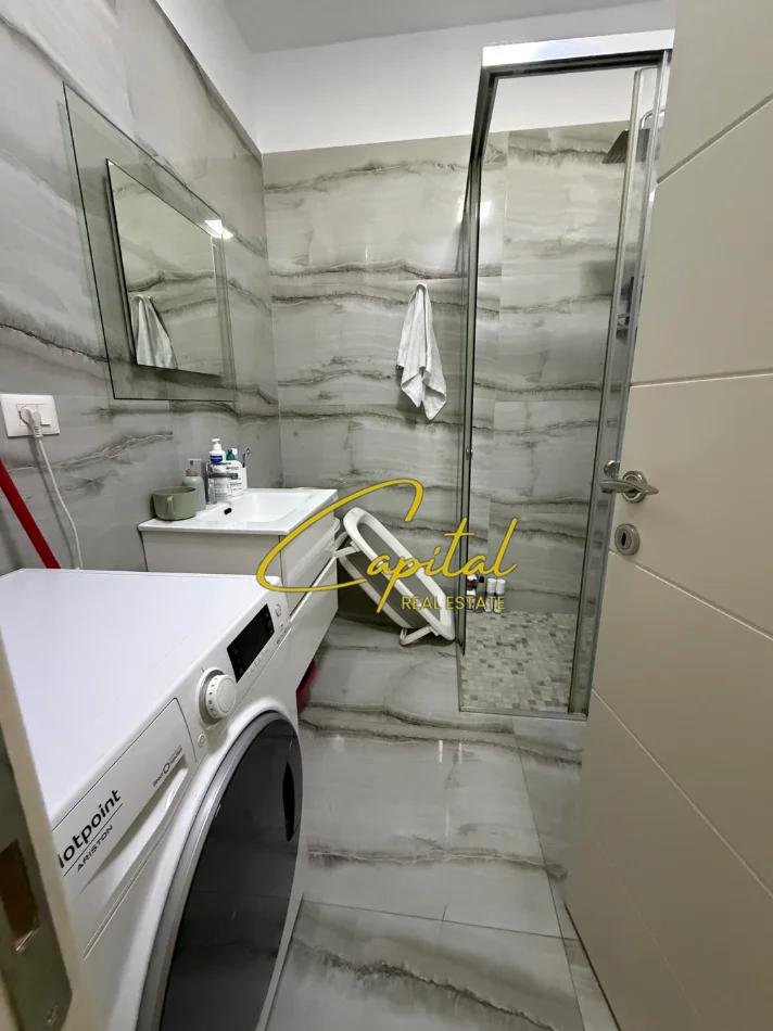 APARTAMENT ME QIRA 2+1 RRUGA E DIBRES 1000 EURO