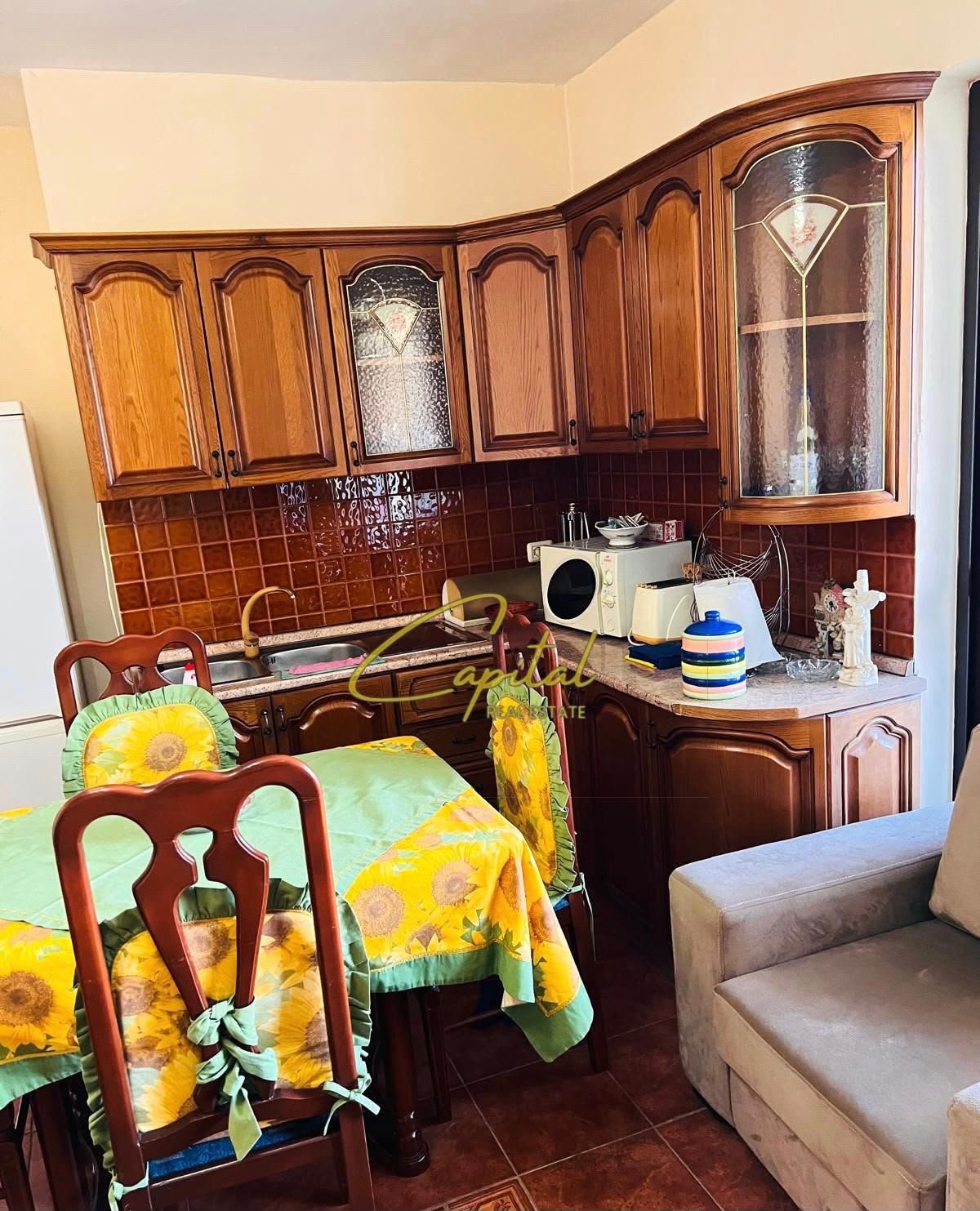 APARTAMENT ME QIRA 2+1 XHAMLLIKU 50.000 LEKE
