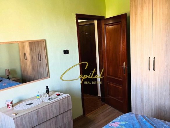 APARTAMENT ME QIRA 2+1 XHAMLLIKU 50.000 LEKE