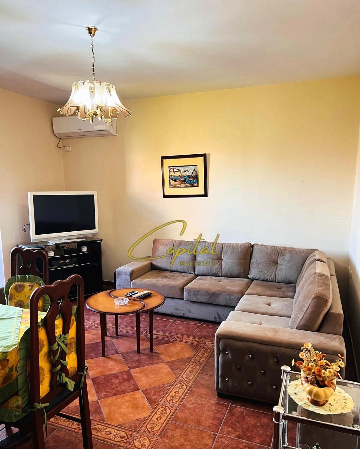 APARTAMENT ME QIRA 2+1 XHAMLLIKU 50.000 LEKE