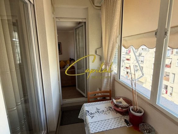 APARTAMENT ME QIRA 1+1 21 DHJETORI 52.000 LEKE