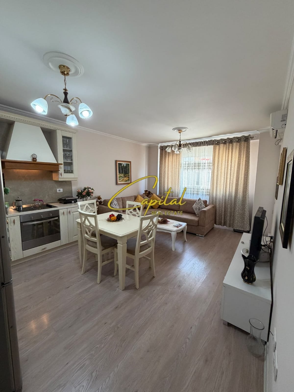 APARTAMENT ME QIRA 1+1 21 DHJETORI 52.000 LEKE