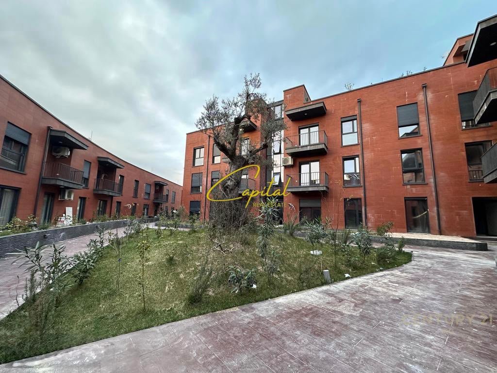 WhatsApp Image 2026-10-15 at 9.43.16 AM APARTAMENT ME QIRA 1+1 ROSE GARDEN RESIDENCE 68.000 LEKE