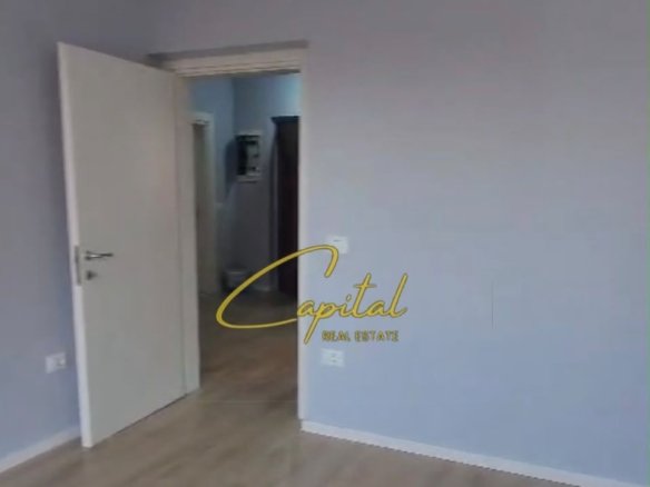 APARTAMENT ME QIRA 2+1 PAZARI I RI 60.000 LEKE