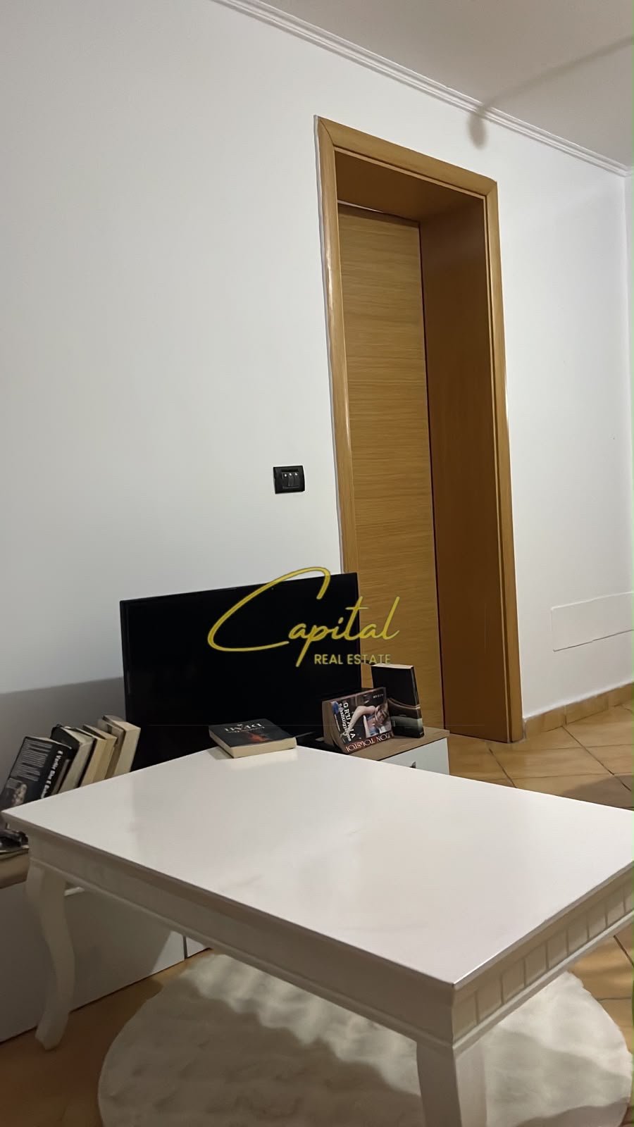 WhatsApp Image 2026-10-16 at 1.57.42 PM APARTAMENT ME QIRA 1+1 MATERNITETI I RI 40.000 LEKE