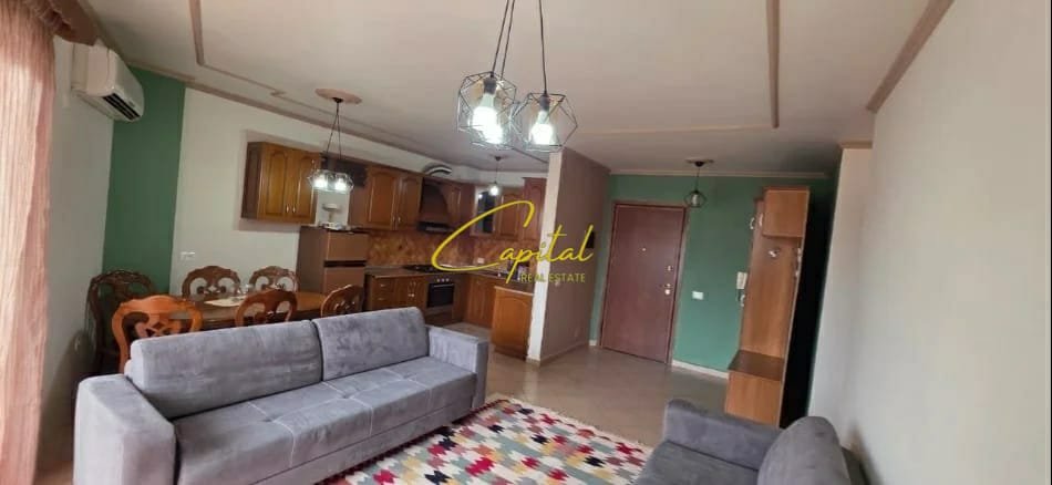 APARTAMENT ME QIRA 2+1 RRUGA E DIBRES 55.000 LEKE
