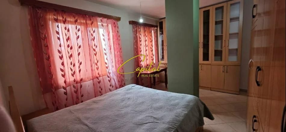 APARTAMENT ME QIRA 2+1 RRUGA E DIBRES 55.000 LEKE