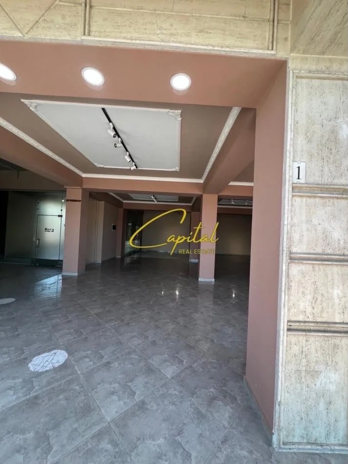 AMBIENT BIZNESI ME QIRA 210 M2 ASTIR 200.000 LEKE