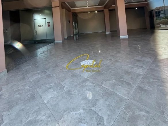 AMBIENT BIZNESI ME QIRA 210 M2 ASTIR 200.000 LEKE