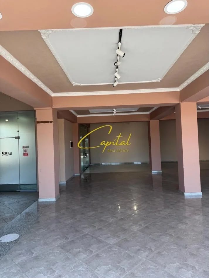 AMBIENT BIZNESI ME QIRA 210 M2 ASTIR 200.000 LEKE