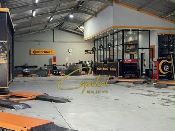 AMBIENT BIZNESI ME QIRA 125 M2 ZOGU I ZI 150.000 LEKE