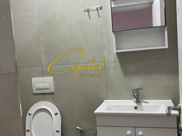GARSONIERE ME QIRA 33 M2 QENDER 50.000 LEKE